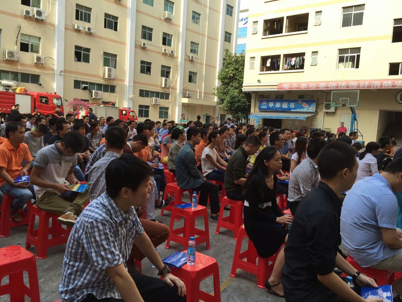 甲岸科技園組織消防演習，提高企業安全生產意識