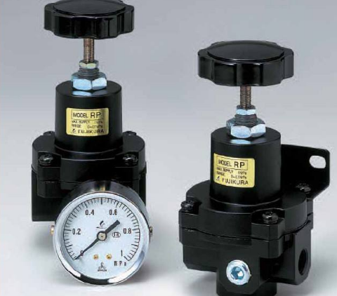 氣動控制閥設備，蒸氣調節閥與液壓調節閥有什么不同？